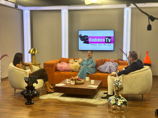 Kadınca TV ÖZGE ULUSOY ve LARİSSA GOGEL