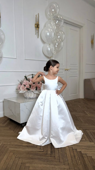 Elsa  Kırık Beyaz Saten Kuyruklu Kız Çocuk Gelinlik